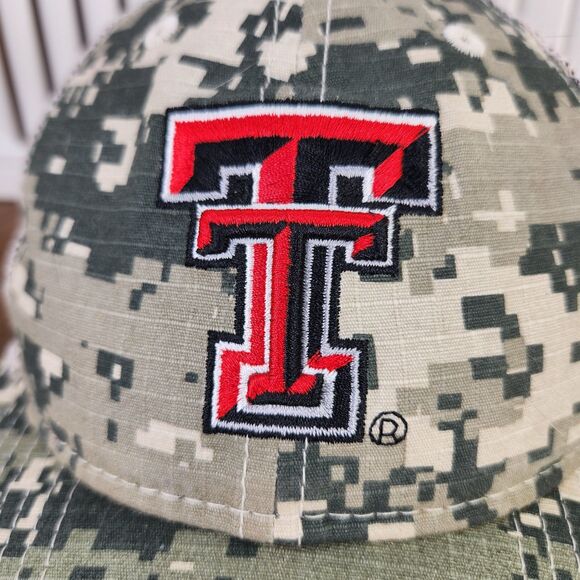 Texas Tech Red Raiders New Era 9twenty Trucker Hat Cap Green Digi Camo Snapback - Picture 3 of 10